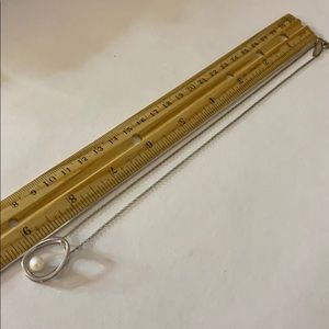 Peaceful moments necklace white pearl